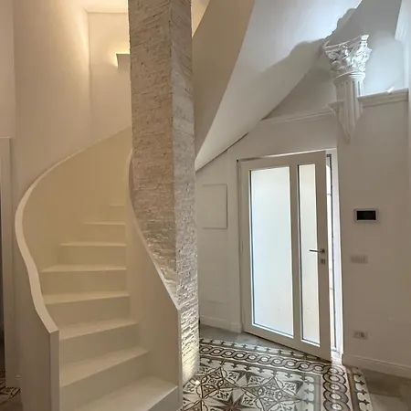 Palazzo Epocale - 2000 Matera